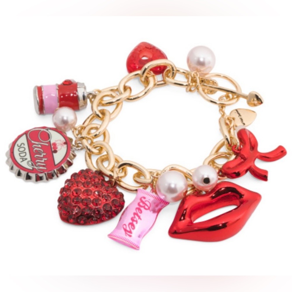 BETSEY JOHNSON Valentine Love Spell Multi-Charm Link Toggle Bracelet NEW NWT - Picture 2 of 5